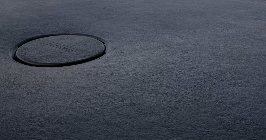 5. Plato ducha Line Negro Systempool Porcelanosa